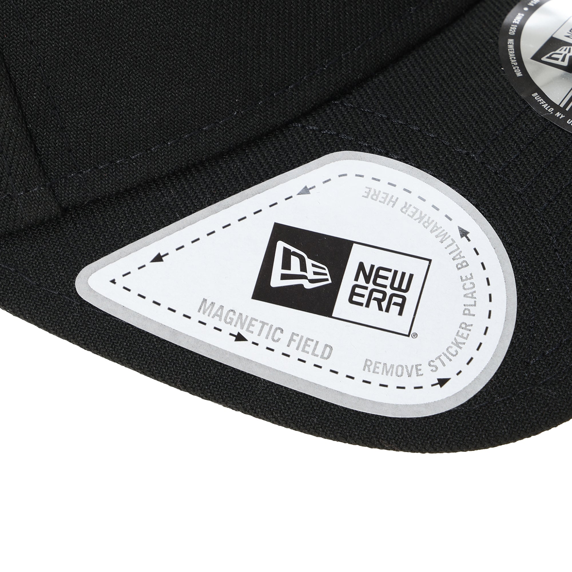 UNISEX マーカー付きバイザー ホワイト