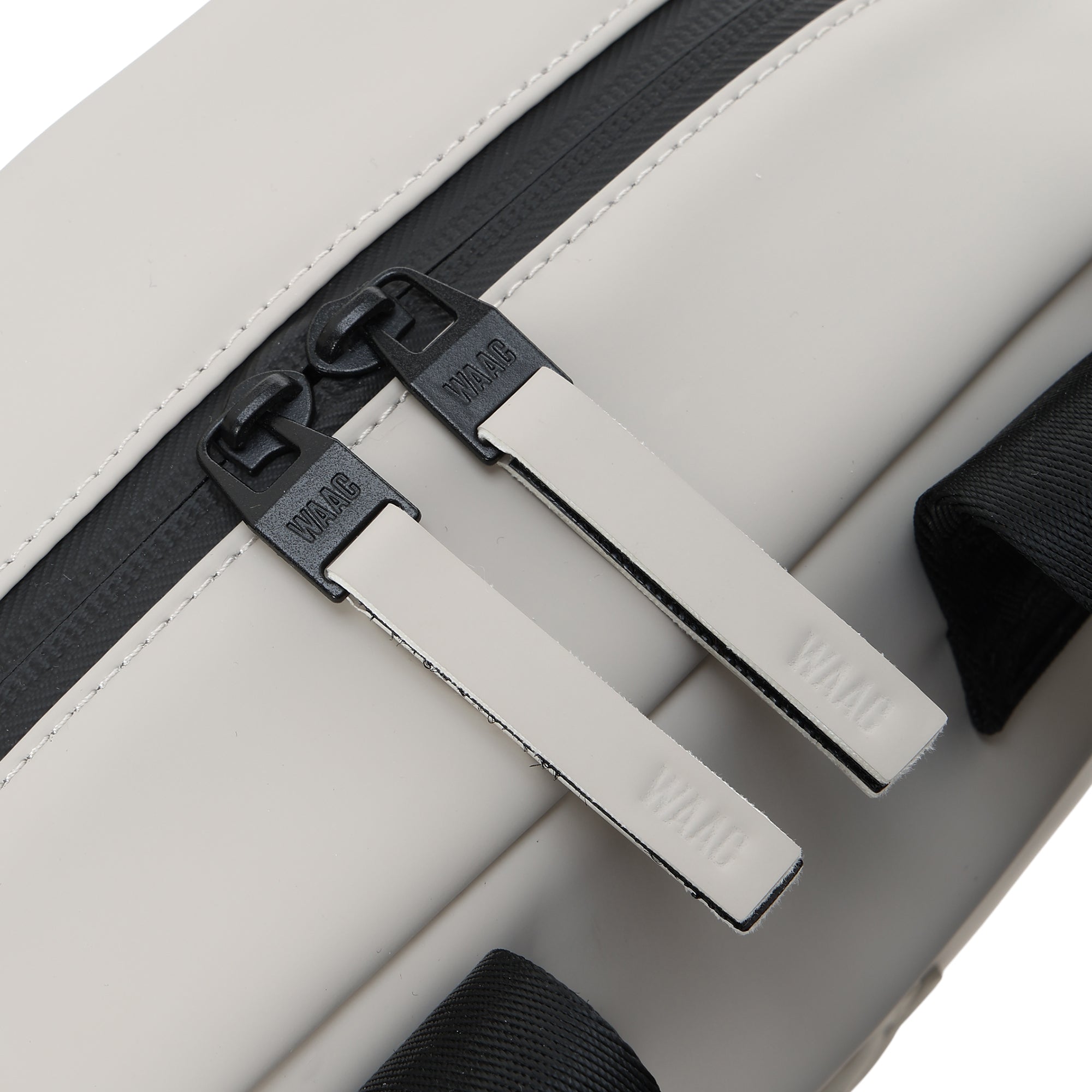 UNISEX MATTE FAUX LEATHER カートバッグ ブラック