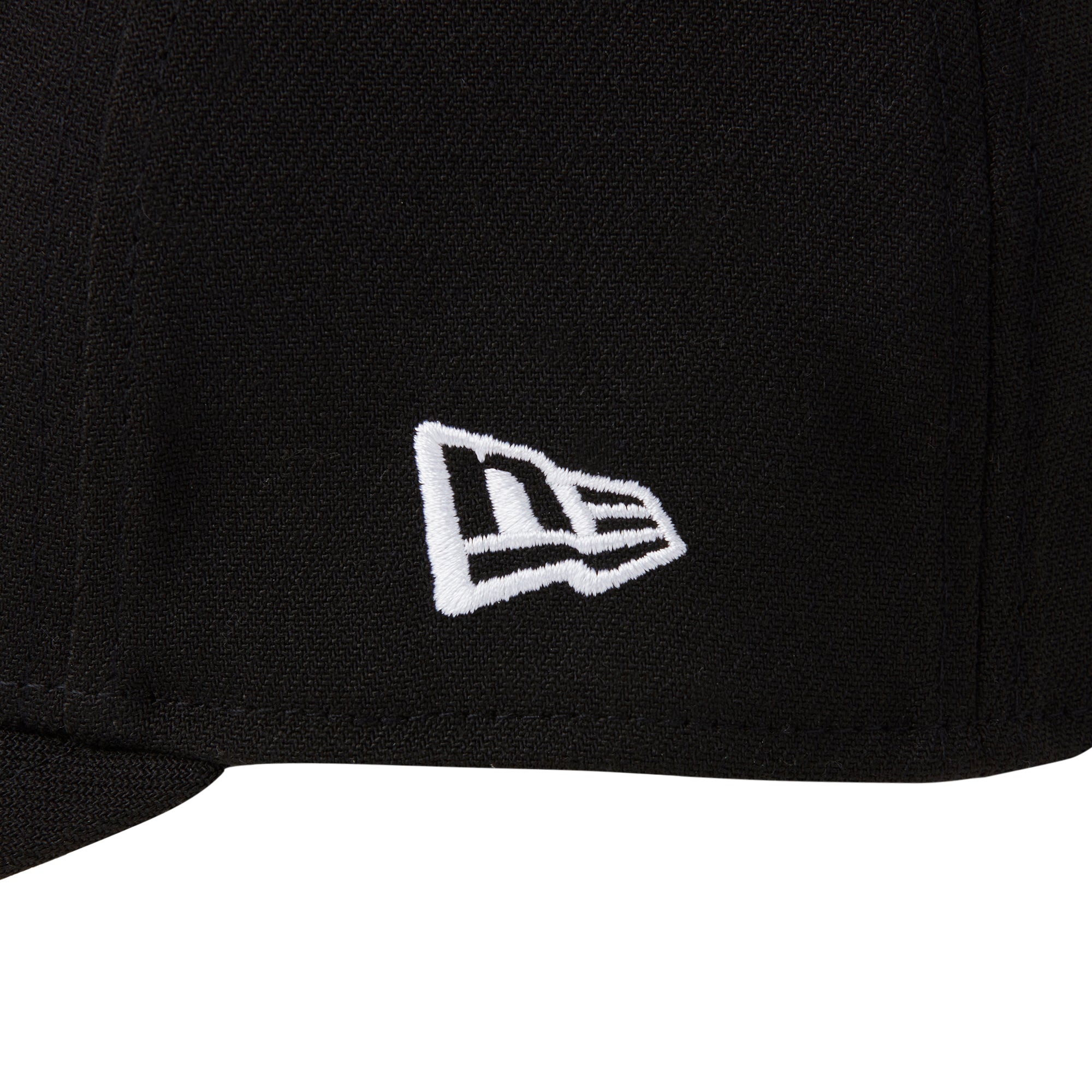 UNISEX NEW ERA 970 キャップ ブラック