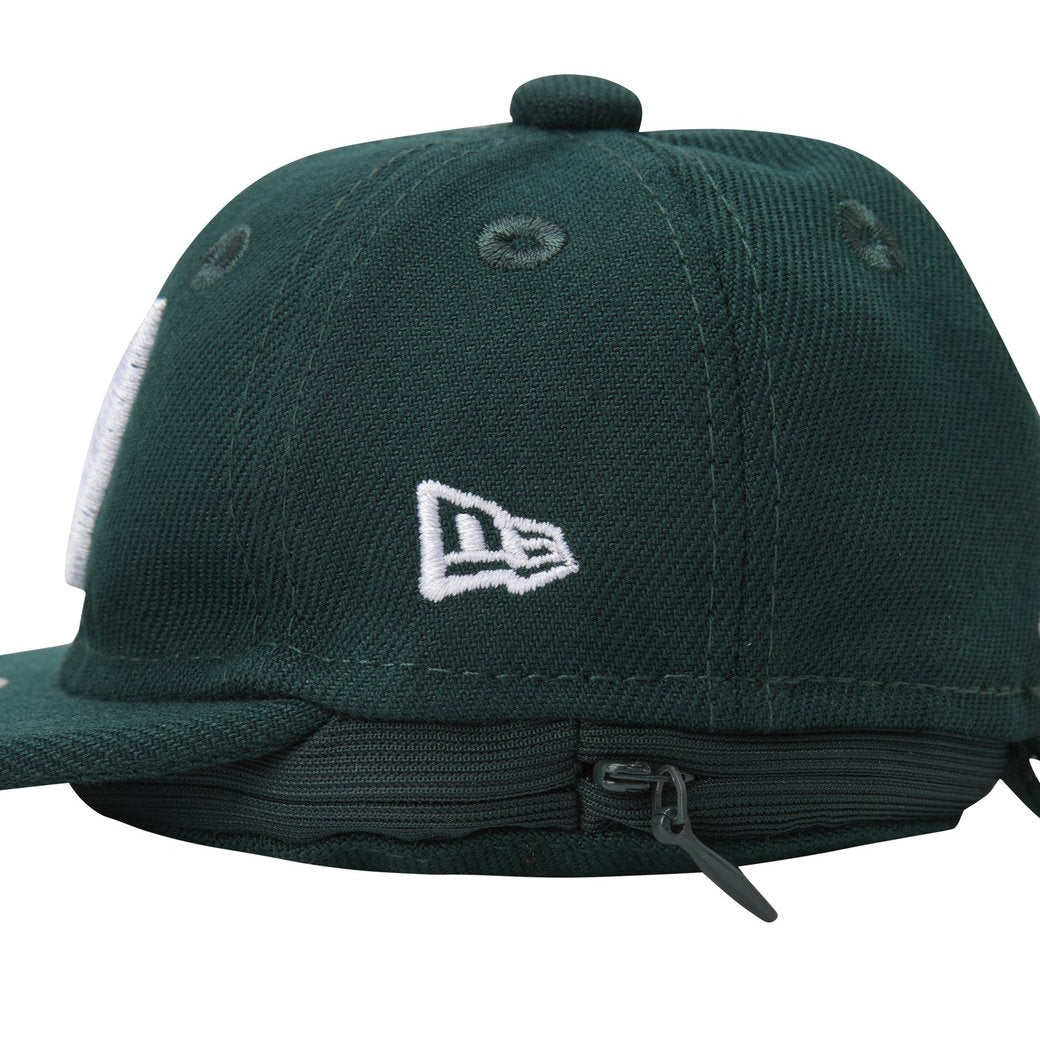 UNISEX NEW ERA FACE WAACKY CAPボールポーチ ダークグリーン