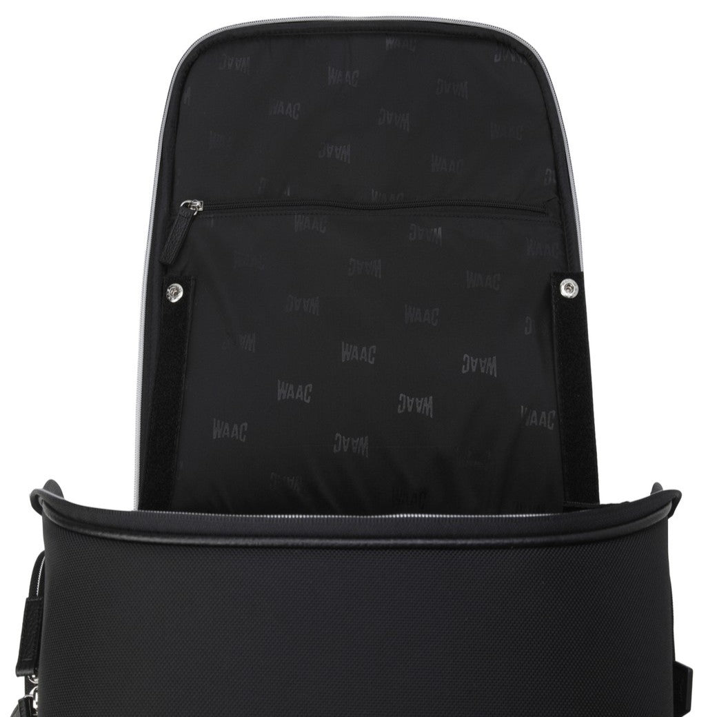 UNISEX 4輪ボストンバッグ ブラック