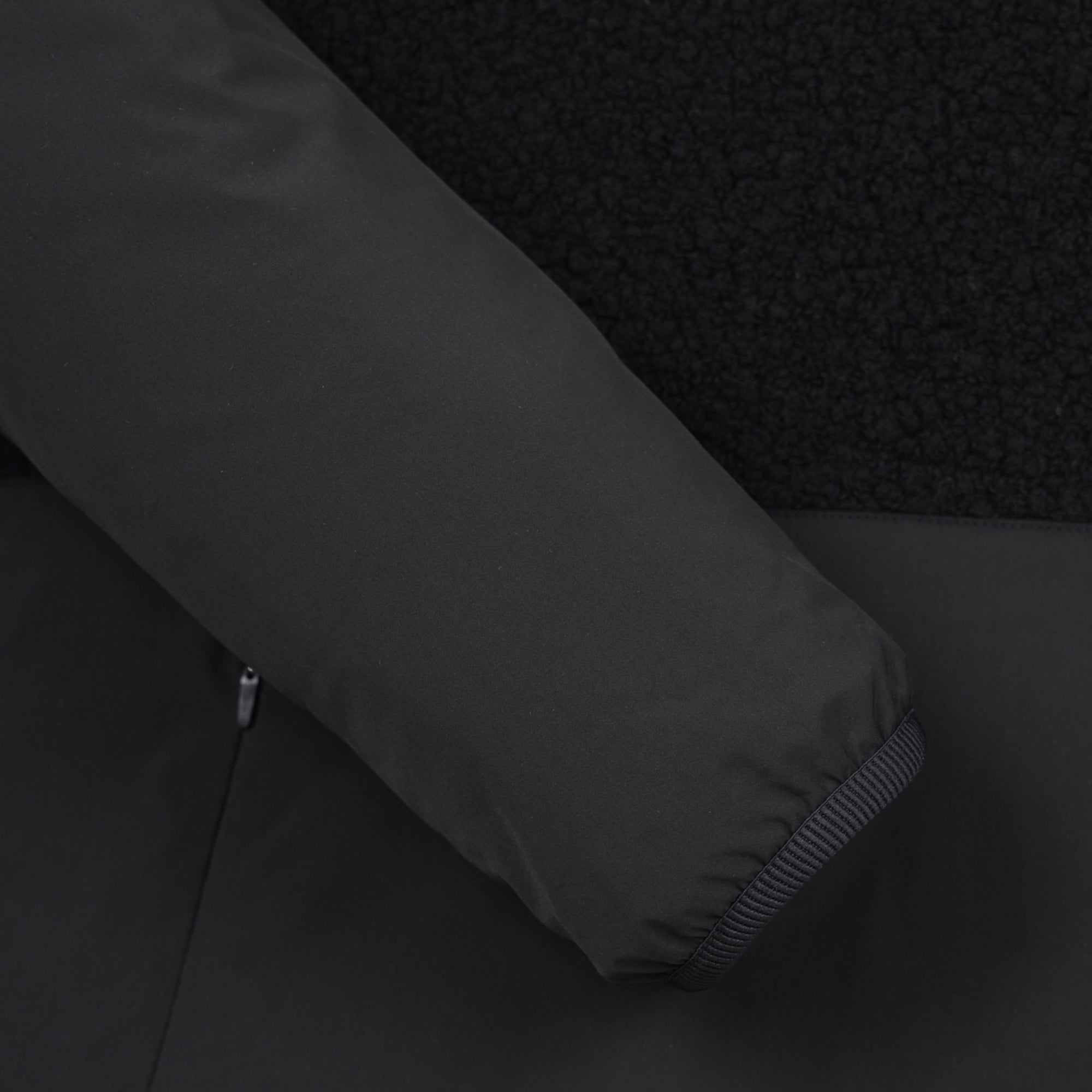 MENS ハイブリッドプルオーバー ブラック/072344022