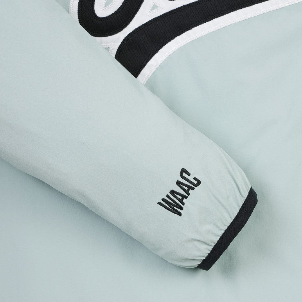 【WAAC X JONES】MEN カーブロゴプルオーバー ミントグリーン