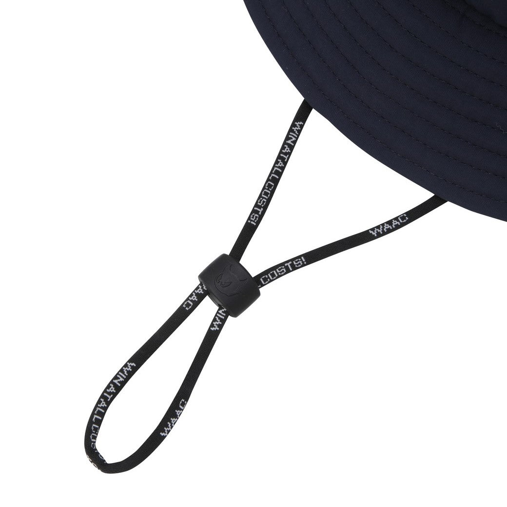 UNISEX WAACKYオープンバックバケットハット ネイビー