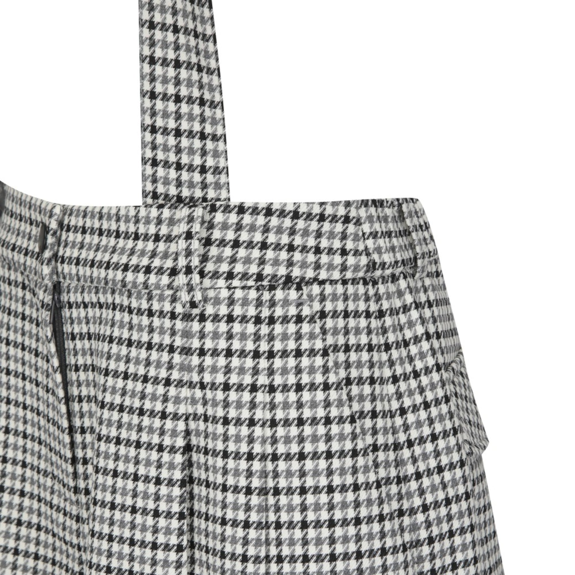 【24AW】WOMENS サスペンダーショートパンツ グレー/072344450