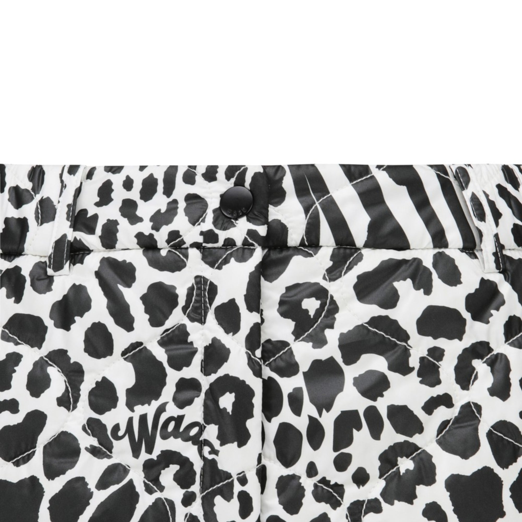 WOMEN パディングショートパンツ ホワイト