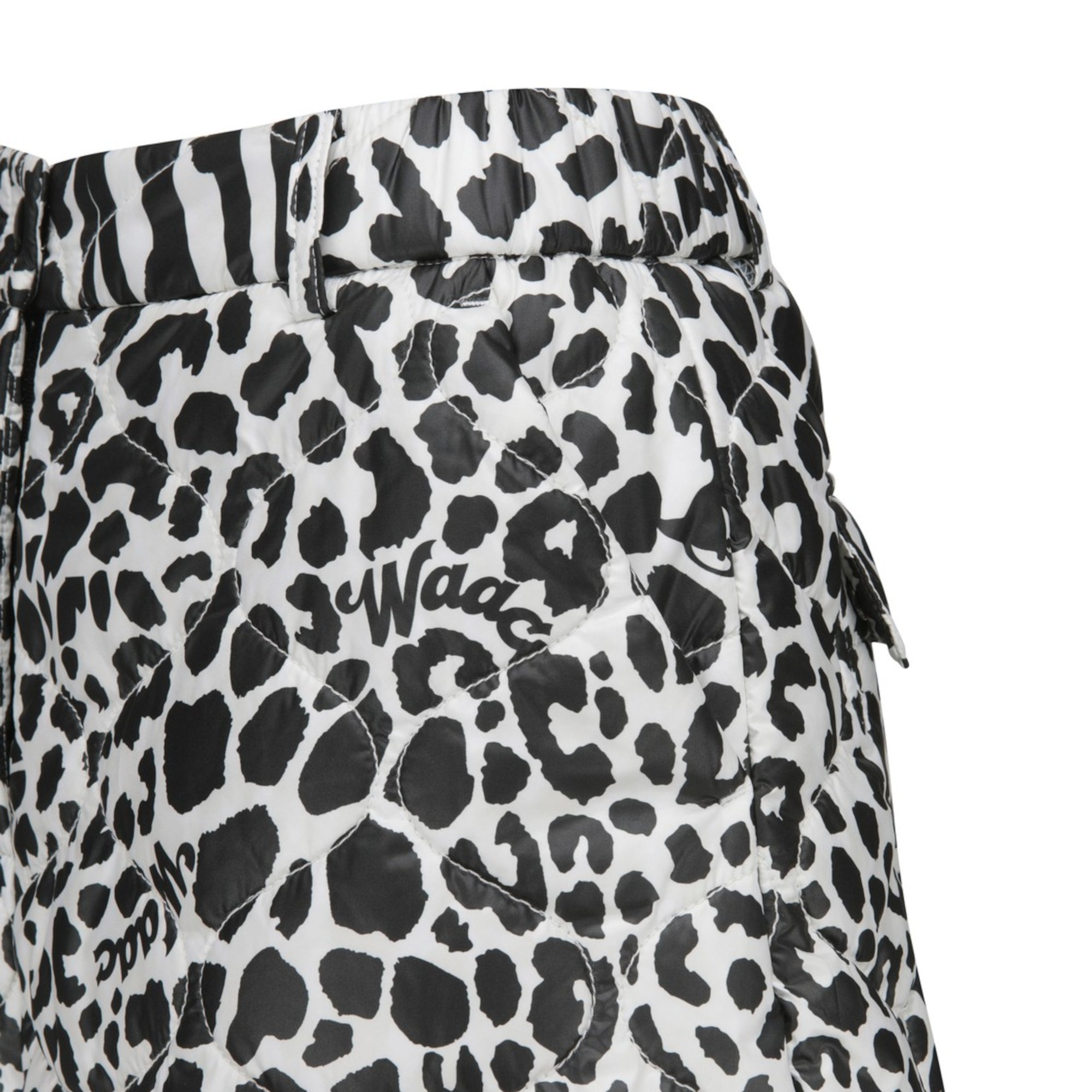 WOMEN パディングショートパンツ ホワイト