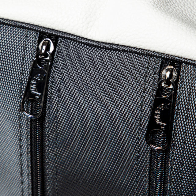 【JONES】UNISEX シューズバッグ チャコール