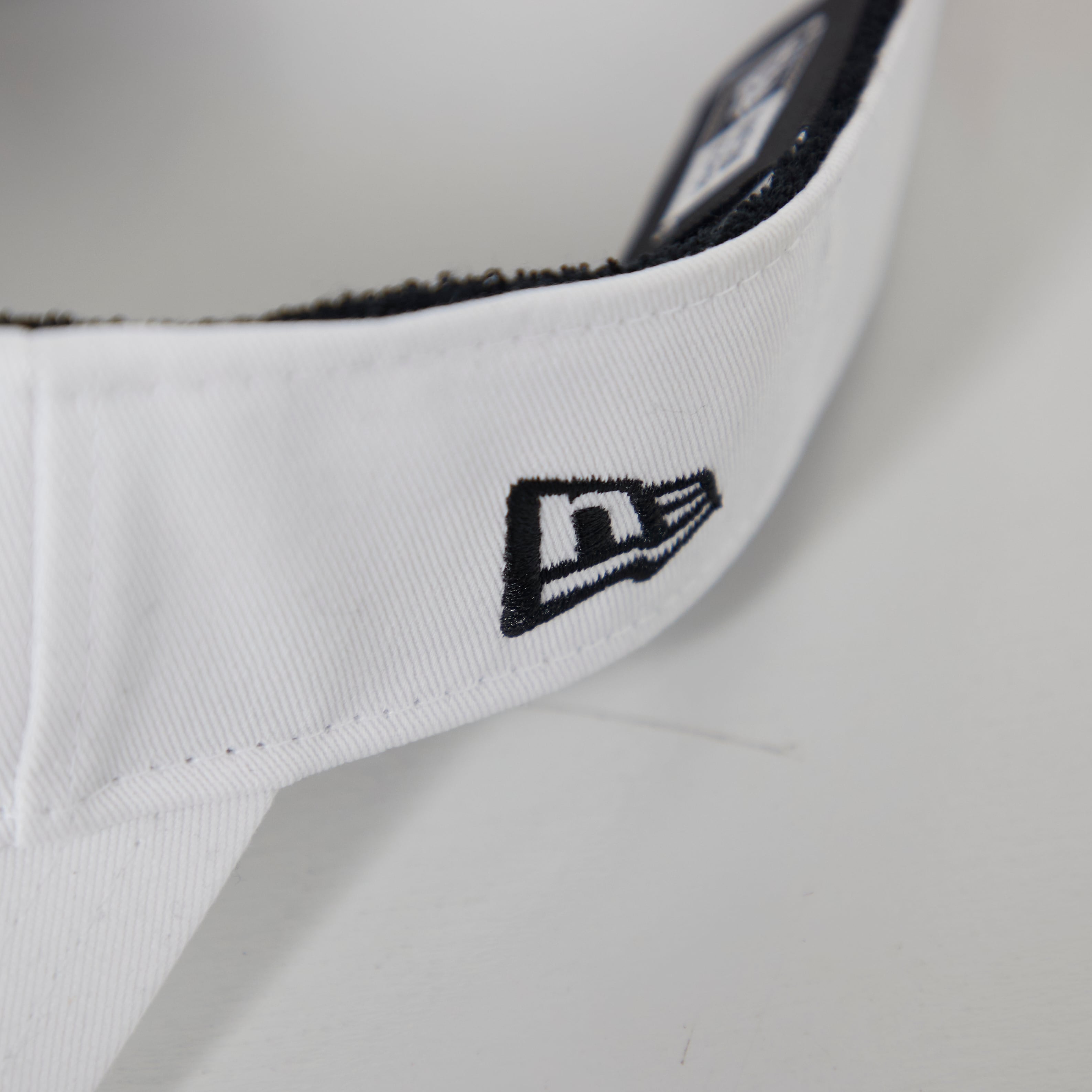 MENS ベーシックバイザー ホワイト/072214801