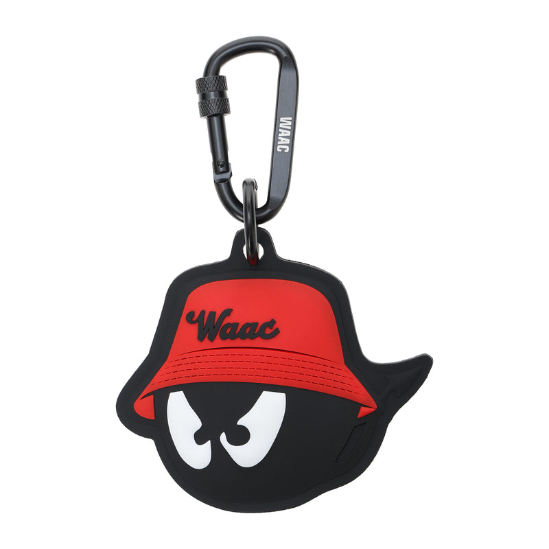 【25SS】UNISEX BUCKET WAACKYネームタグ レッド