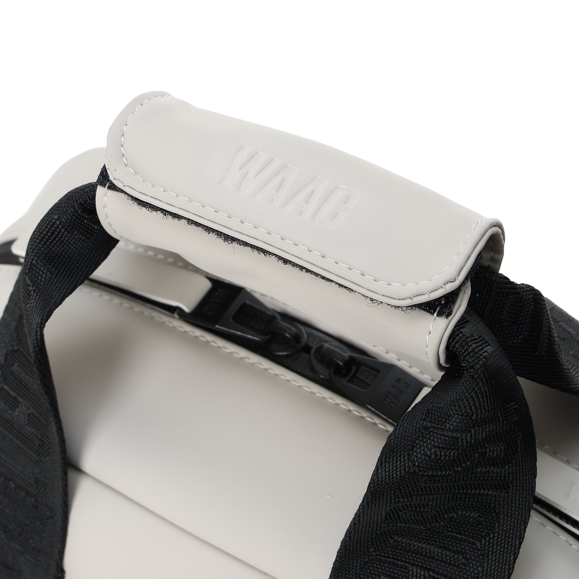 MATTE FAUX LEATHER カートバッグ グレー