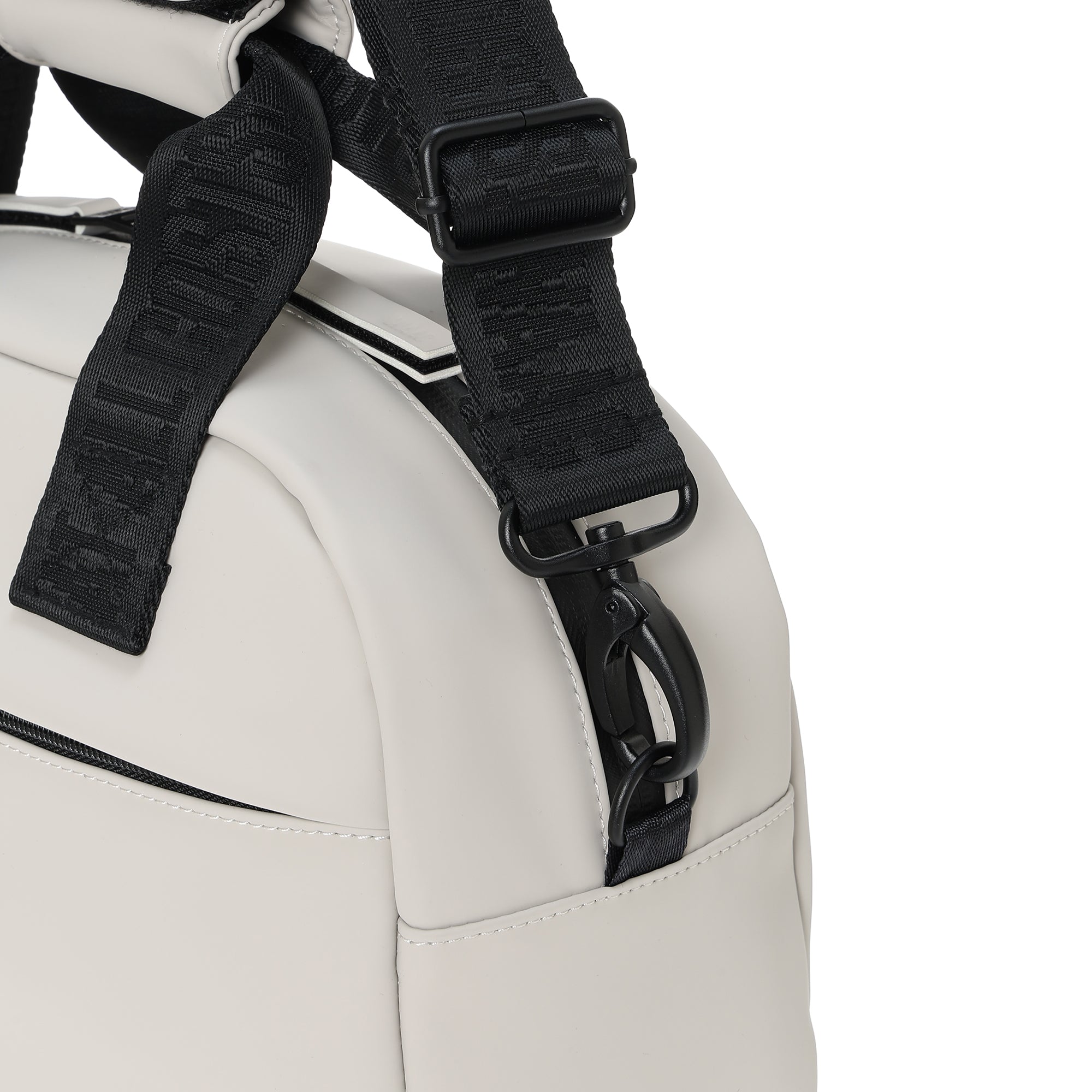 UNISEX MATTE FAUX LEATHER カートバッグ ブラック