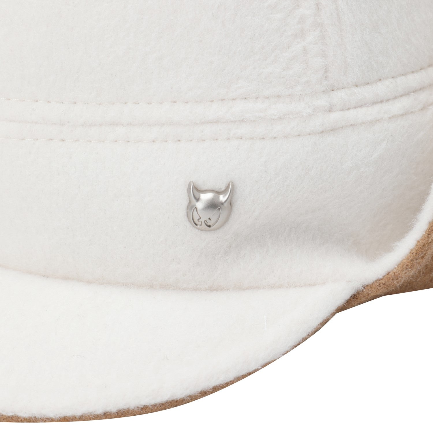 WOMEN ポンポンニットハット アイボリー