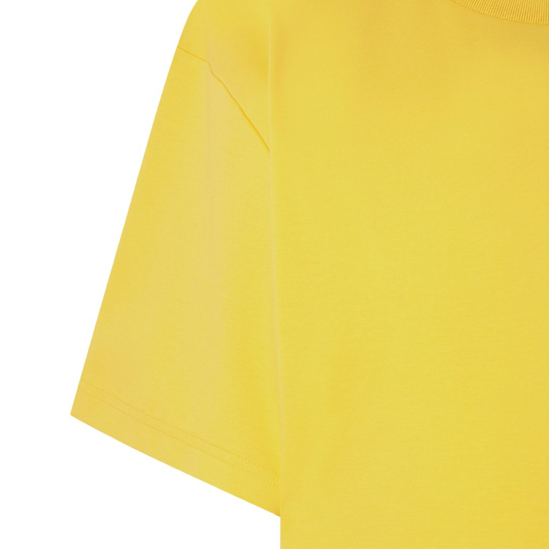 UNISEX シーズングラフィックロゴ クルーネックTシャツ マスタード