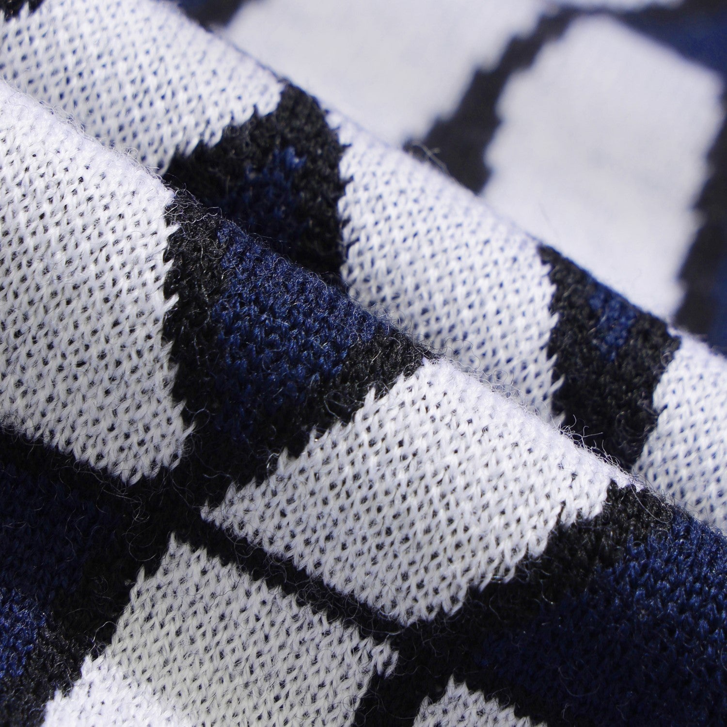 ネイビー/ブルー ロゴパターン クルーネックセーター MEN ロゴパターンクルーネックセーター ネイビー