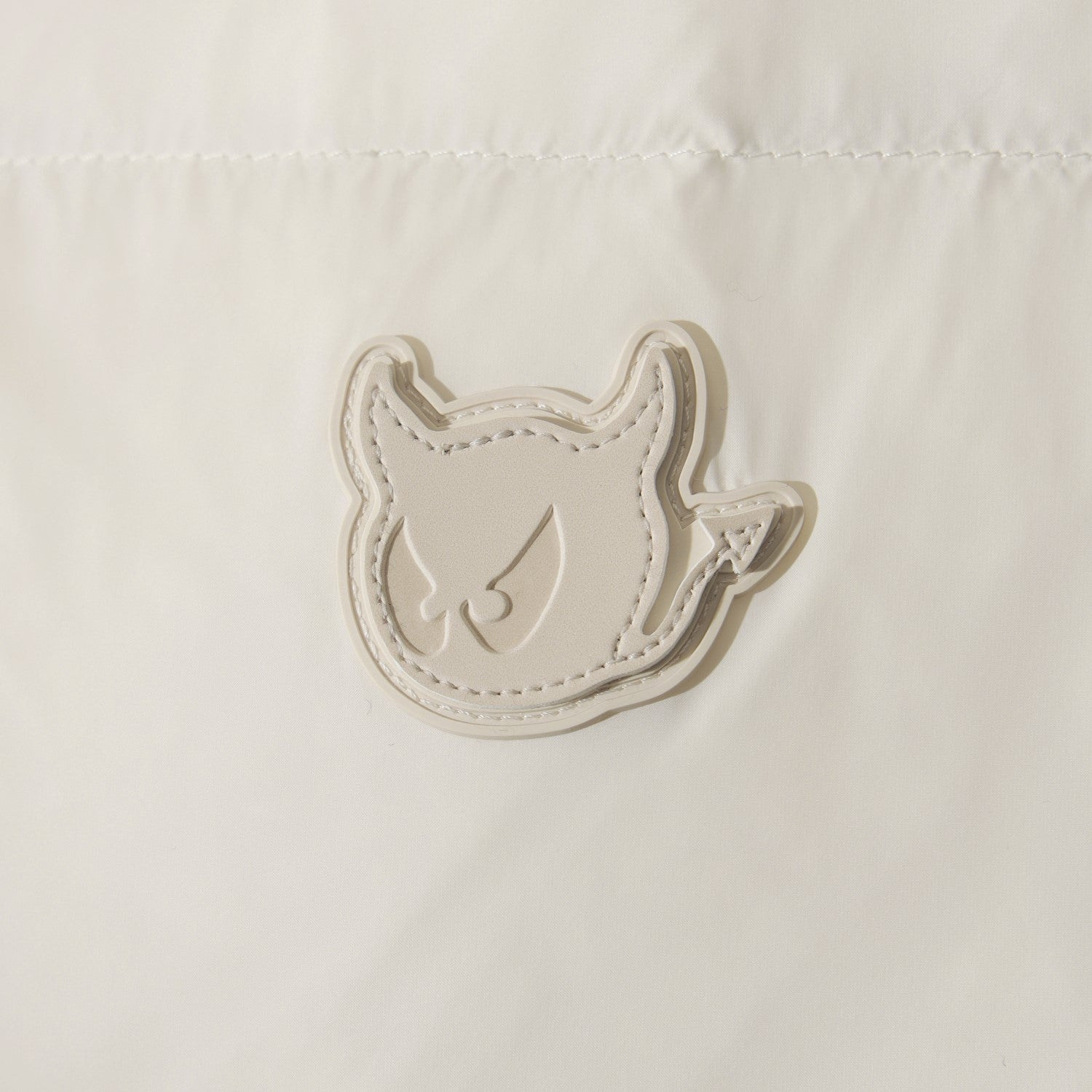 【美品】  ダウンジャケット2580LB アイボリー Amazon | [カナダグース] ダウンジャケット レディース