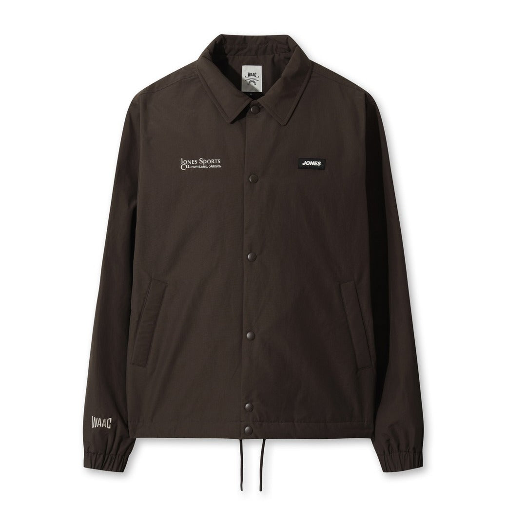 【WAAC X JONES】MEN パデッドコーチジャケット ブラウン